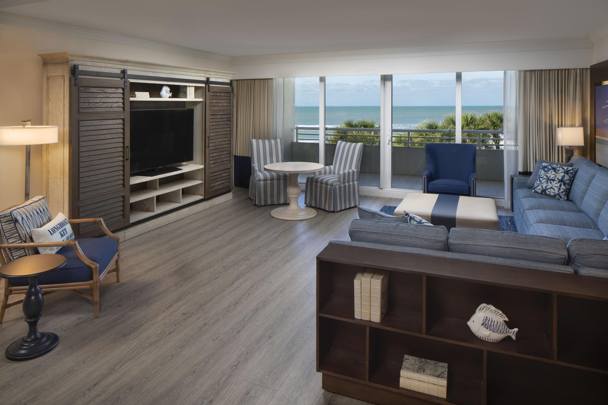 At Club 4* Longboat Key