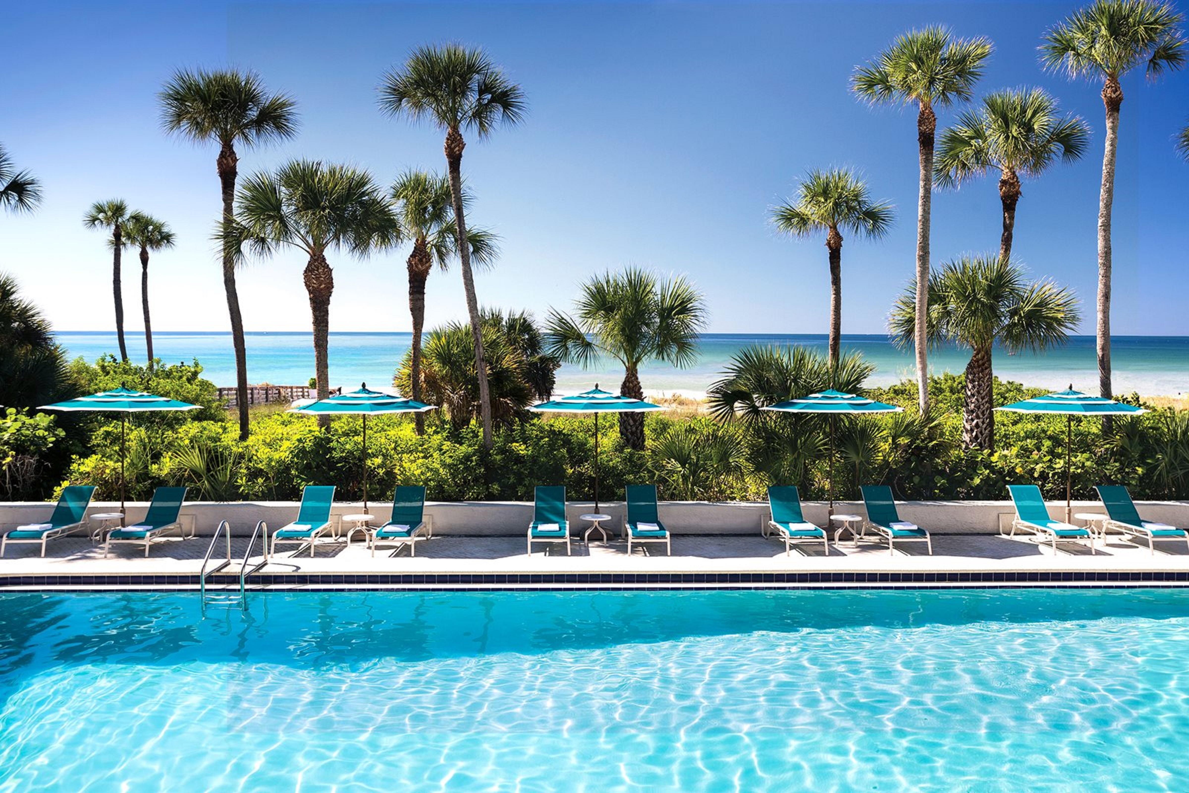 At Club 4* Longboat Key
